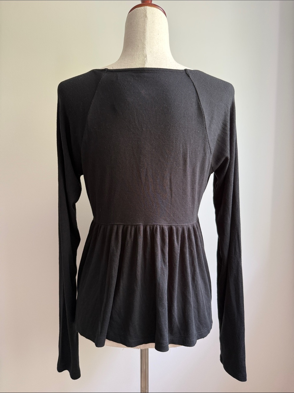 AE Babydoll Soft & Sexy Black Long-Sleeve V-Neck Top - Picture 3 of 4